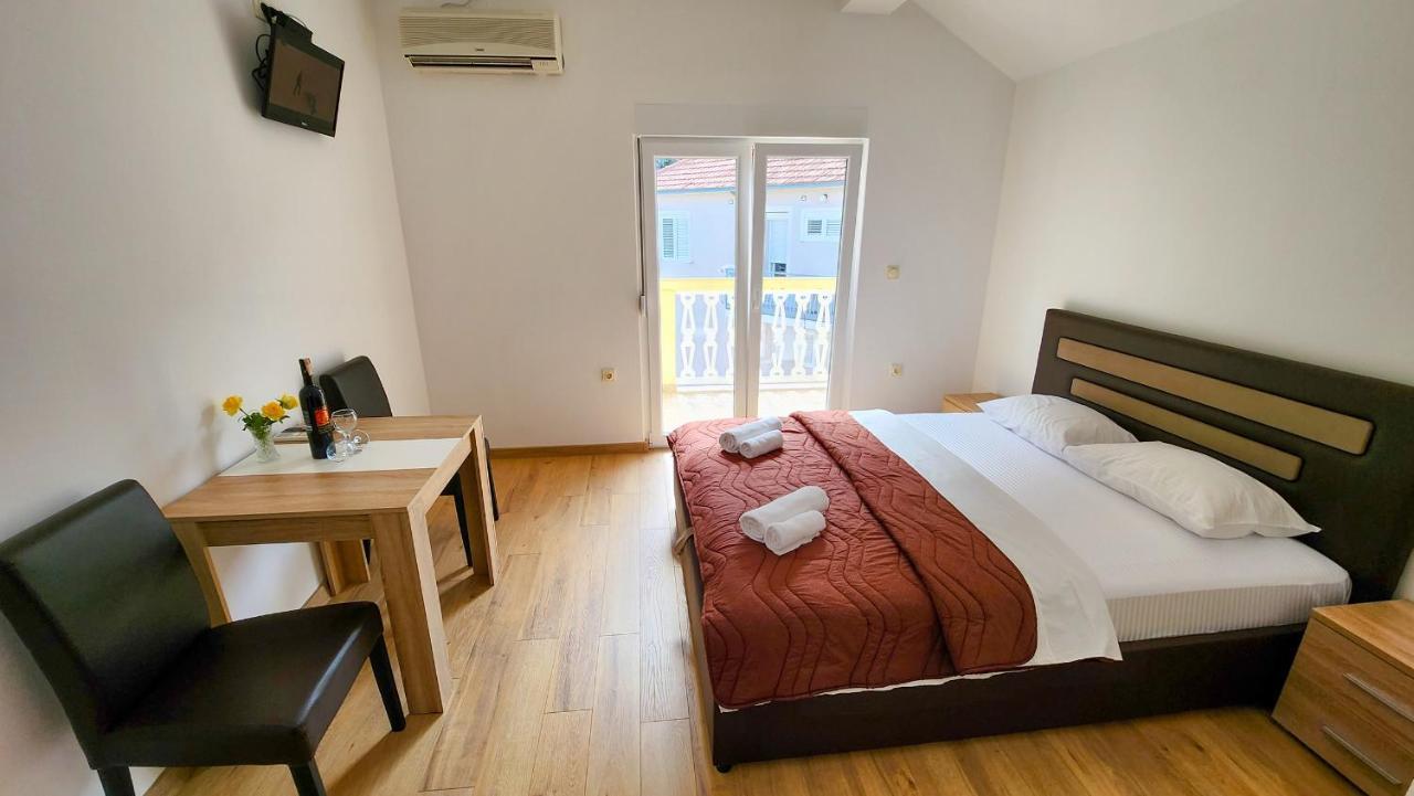 Apartments Maxi Katic Herceg Novi Dış mekan fotoğraf
